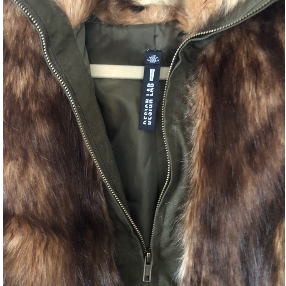 Design Lab- Jacket - Picture 2 of 2